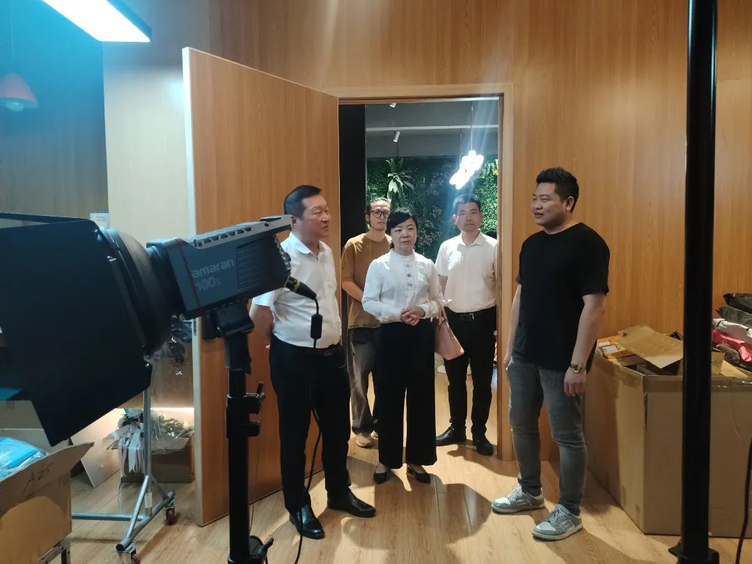 图片 图片