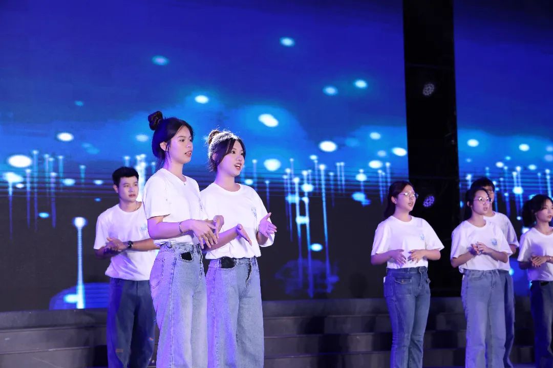 596A1842.JPG 图片